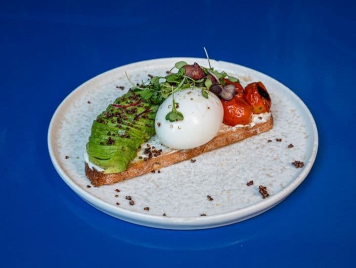 Imagen de Tostón de masa madre con palta